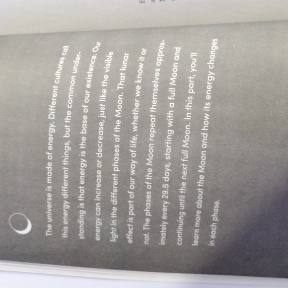 Moon🌛🌝🌜 Magic Book - Picture 3 of 12